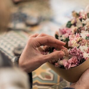 Taller de letras de flores preservadas
